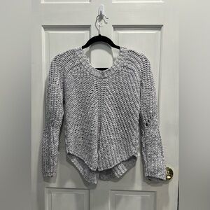 J.O.A / JOA Light Gray Open Knit Uneven Hi Low Hem Sweater SIZE SMALL Pre Loved